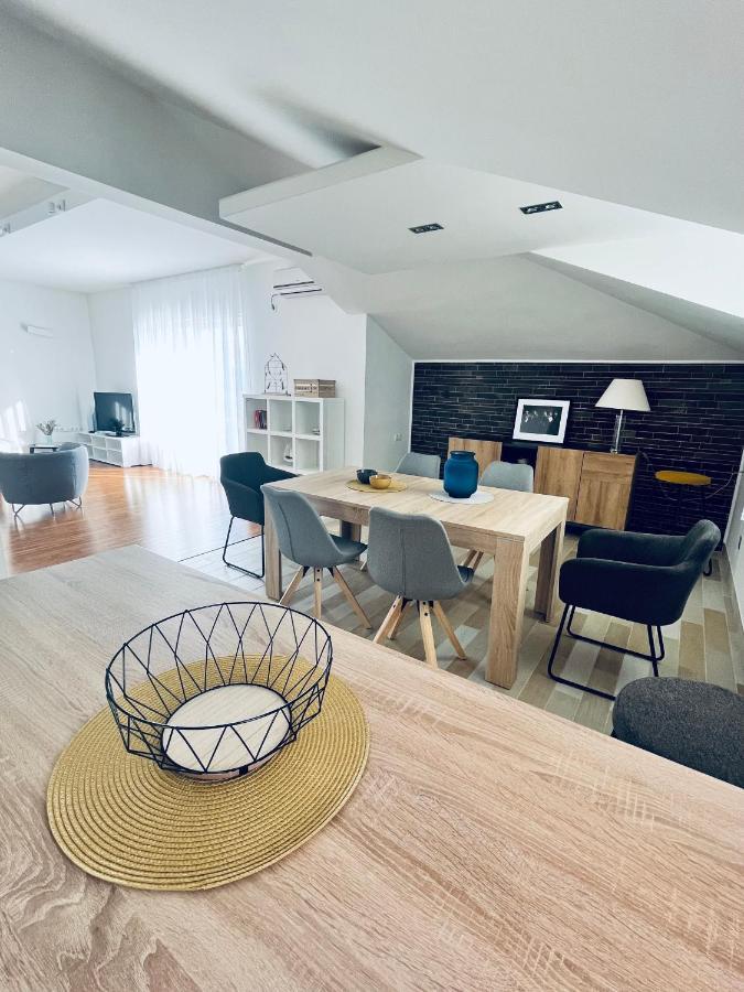 Sky - Beautiful Rooftop Apartment With Shared Pool Split Ngoại thất bức ảnh